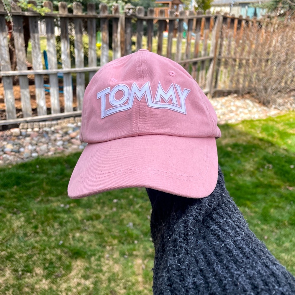 Tommy Hilfiger logo light pink baseball cap hat